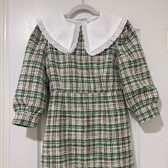 Glamorous Dresses & Skirts - NWT - Glamorous Green tweed dress with white collar